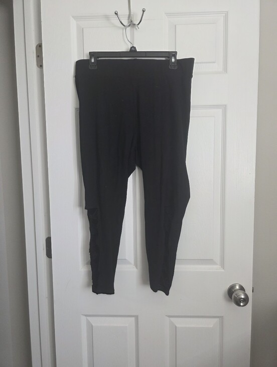 torrid Pants - Torrid Cutout Leggings